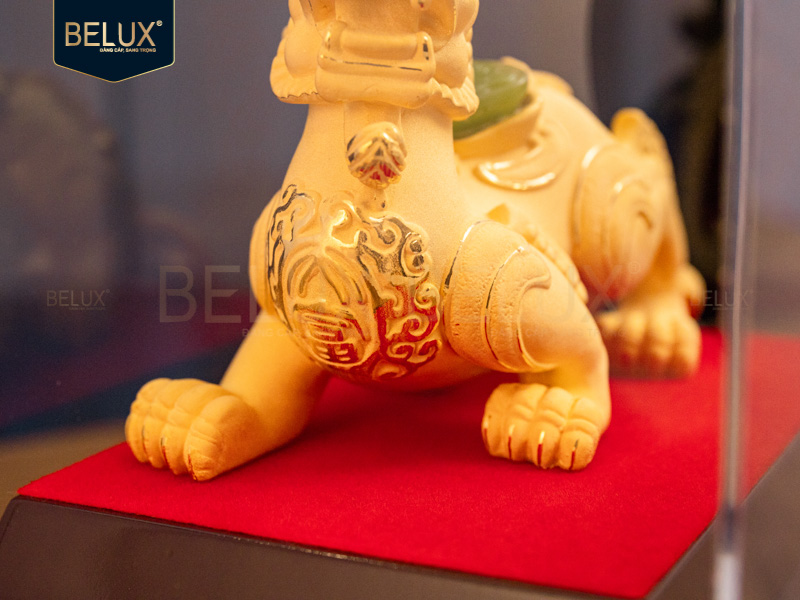 Tượng Tỳ Hưu dát vàng cát&nbsp;11x6x8cm